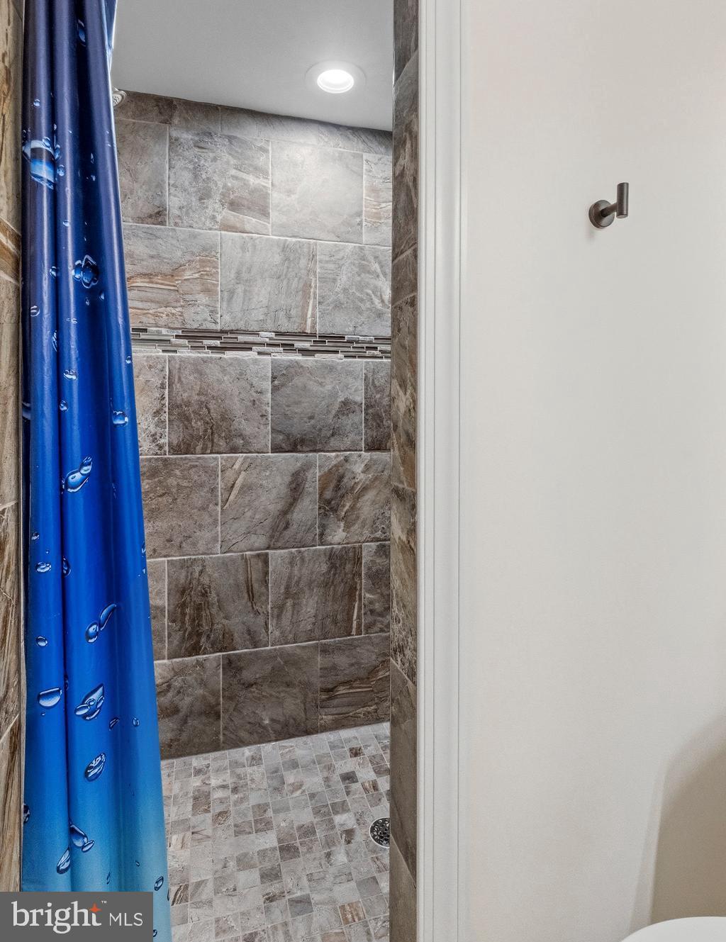 RIVERSIDE - Residential