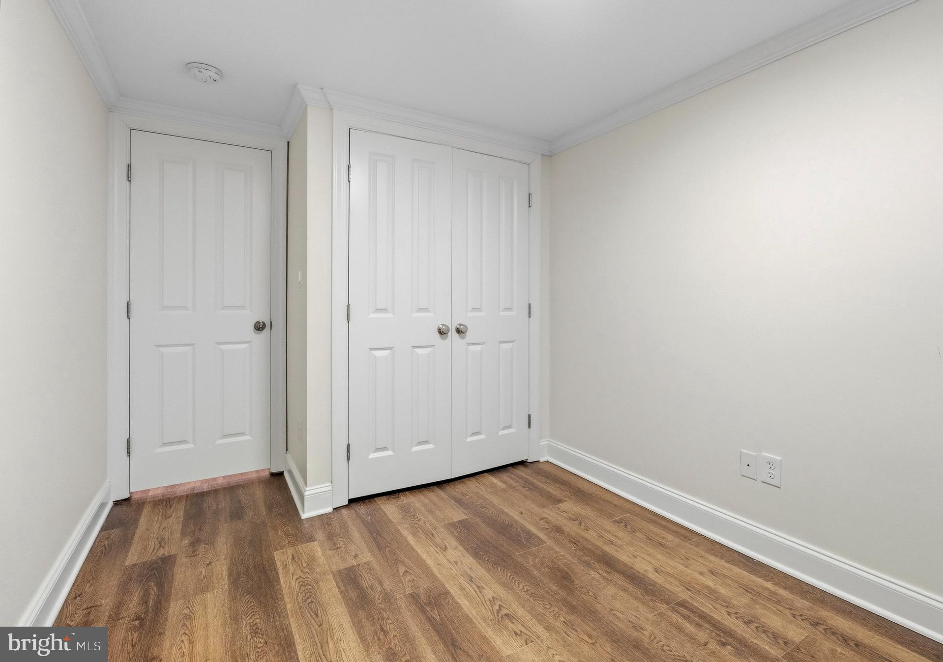 RIVERSIDE - Residential