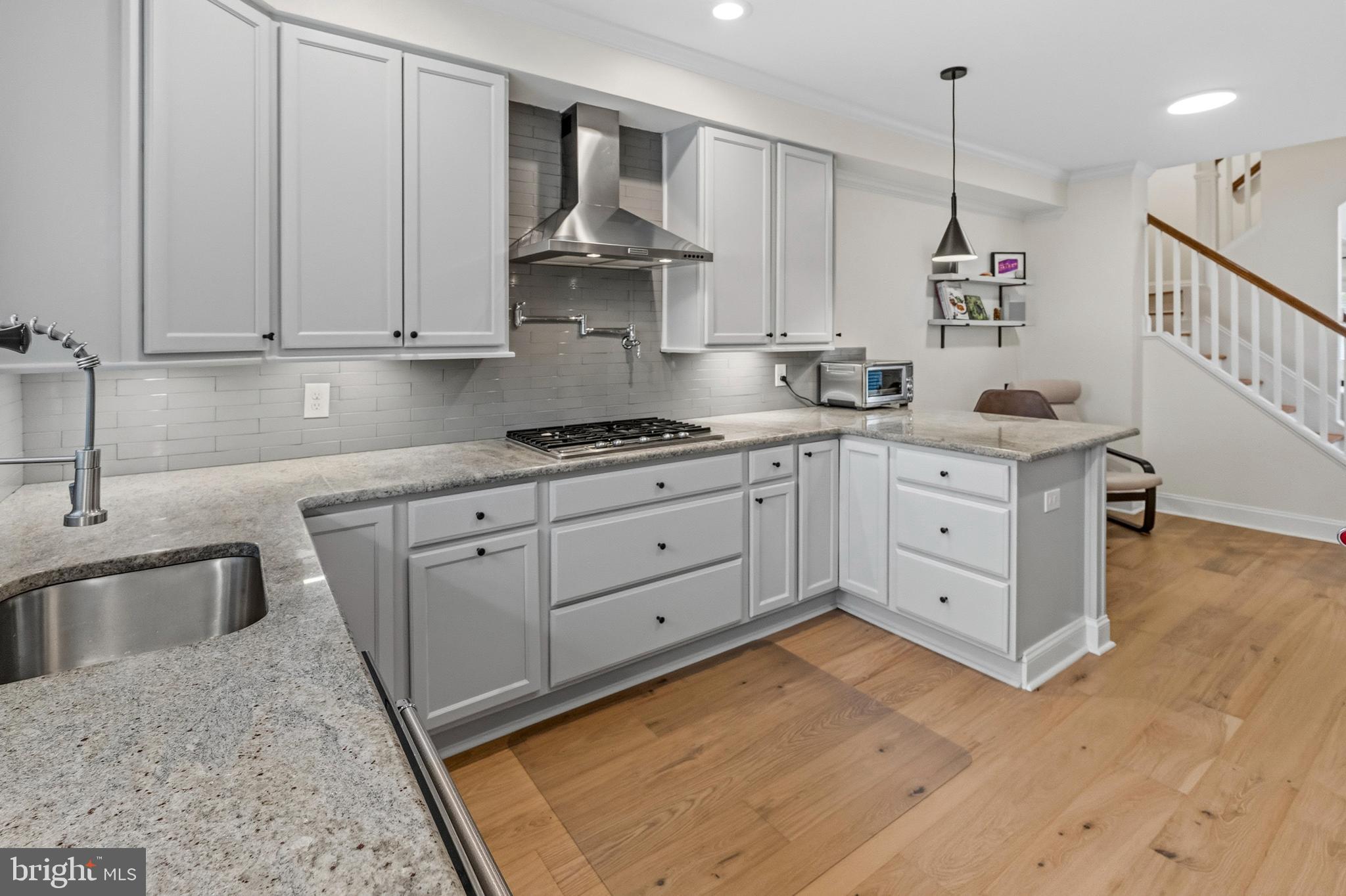 RIVERSIDE - Residential