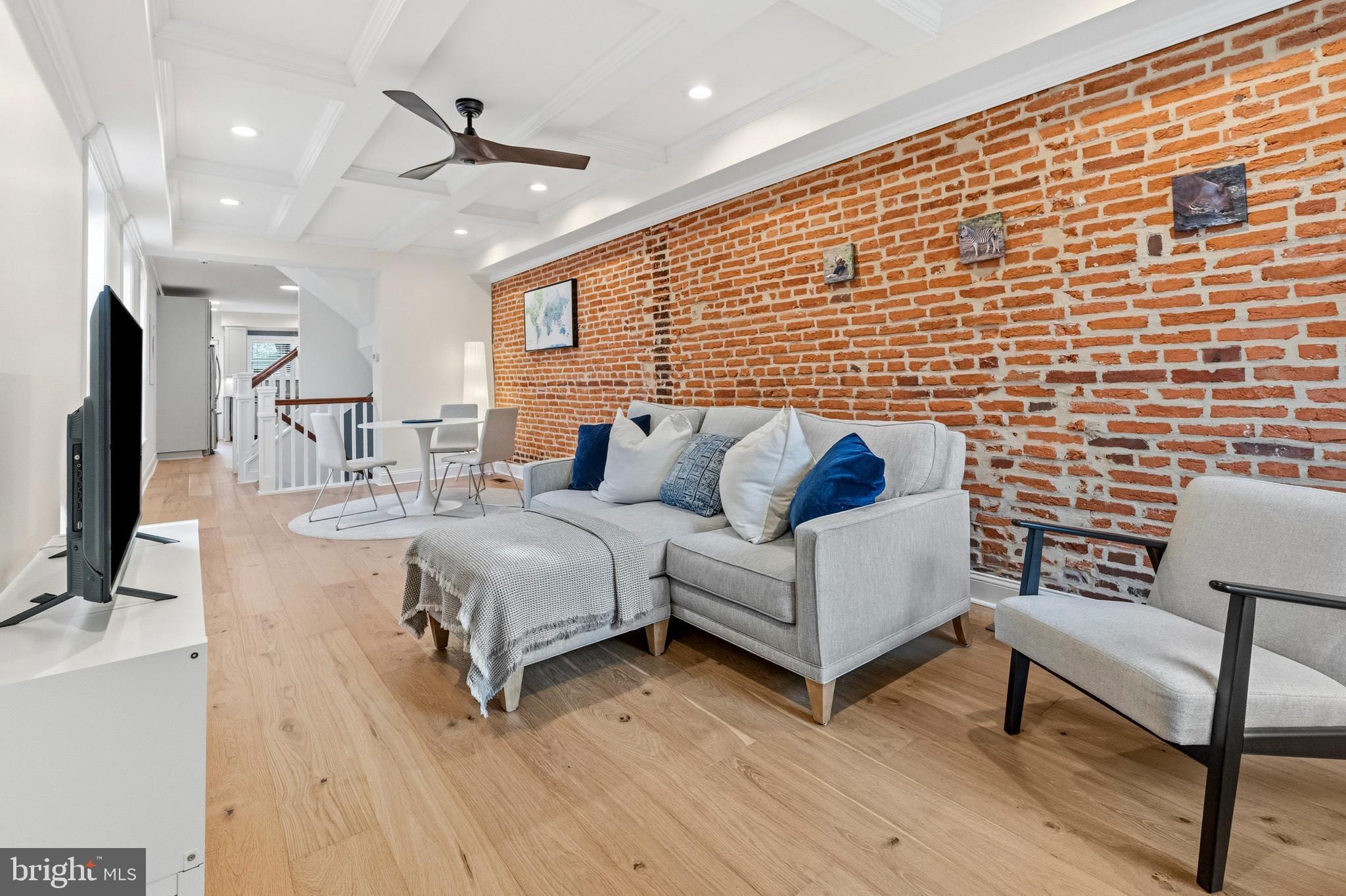 RIVERSIDE - Residential