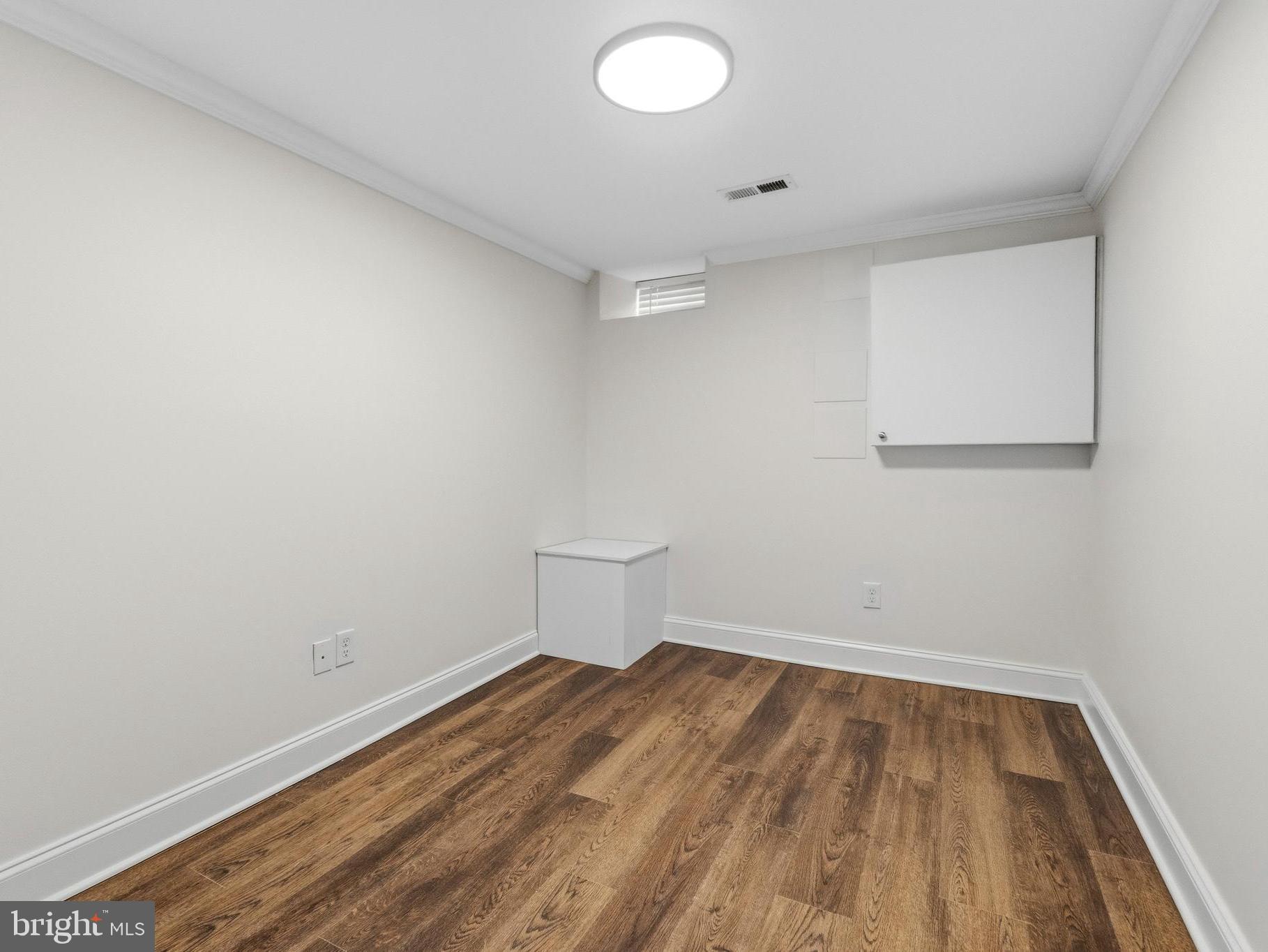 RIVERSIDE - Residential