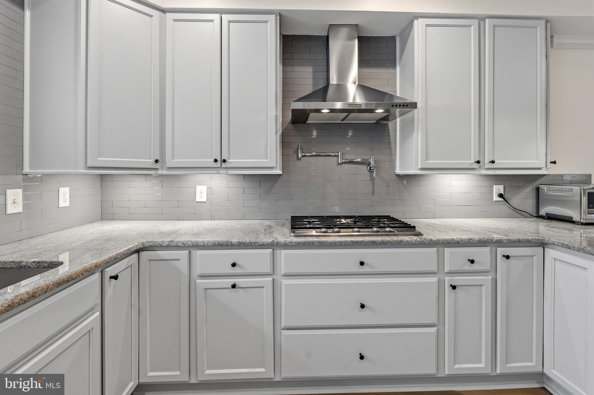 RIVERSIDE - Residential