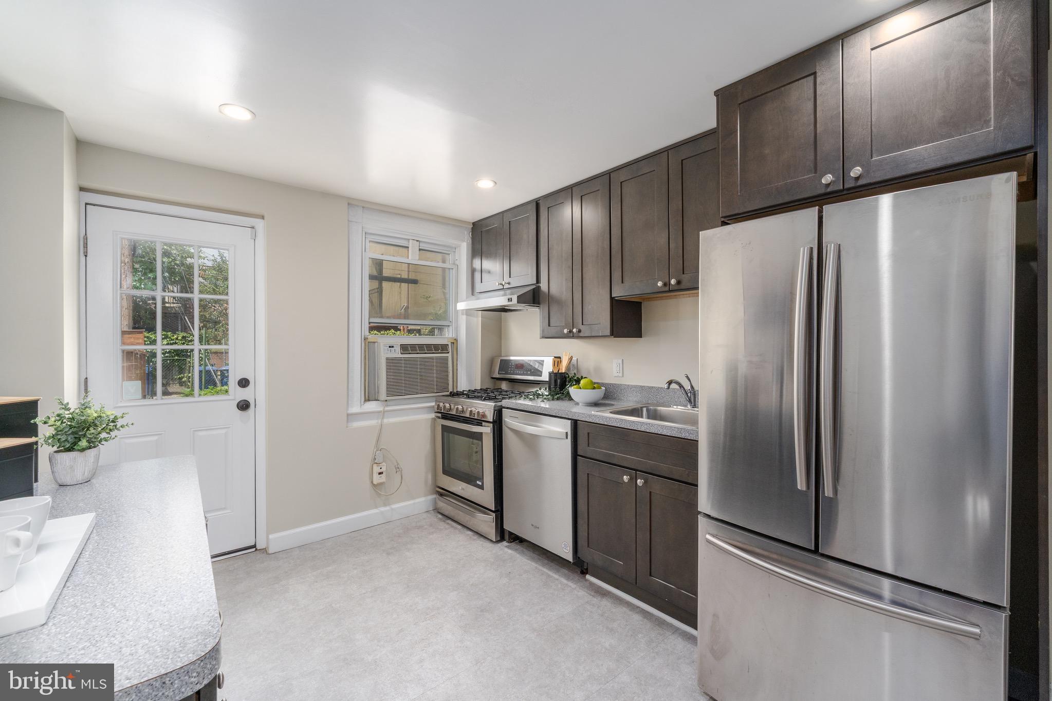 FEDERAL HILL HISTORIC DISTRICT - Residential Lease