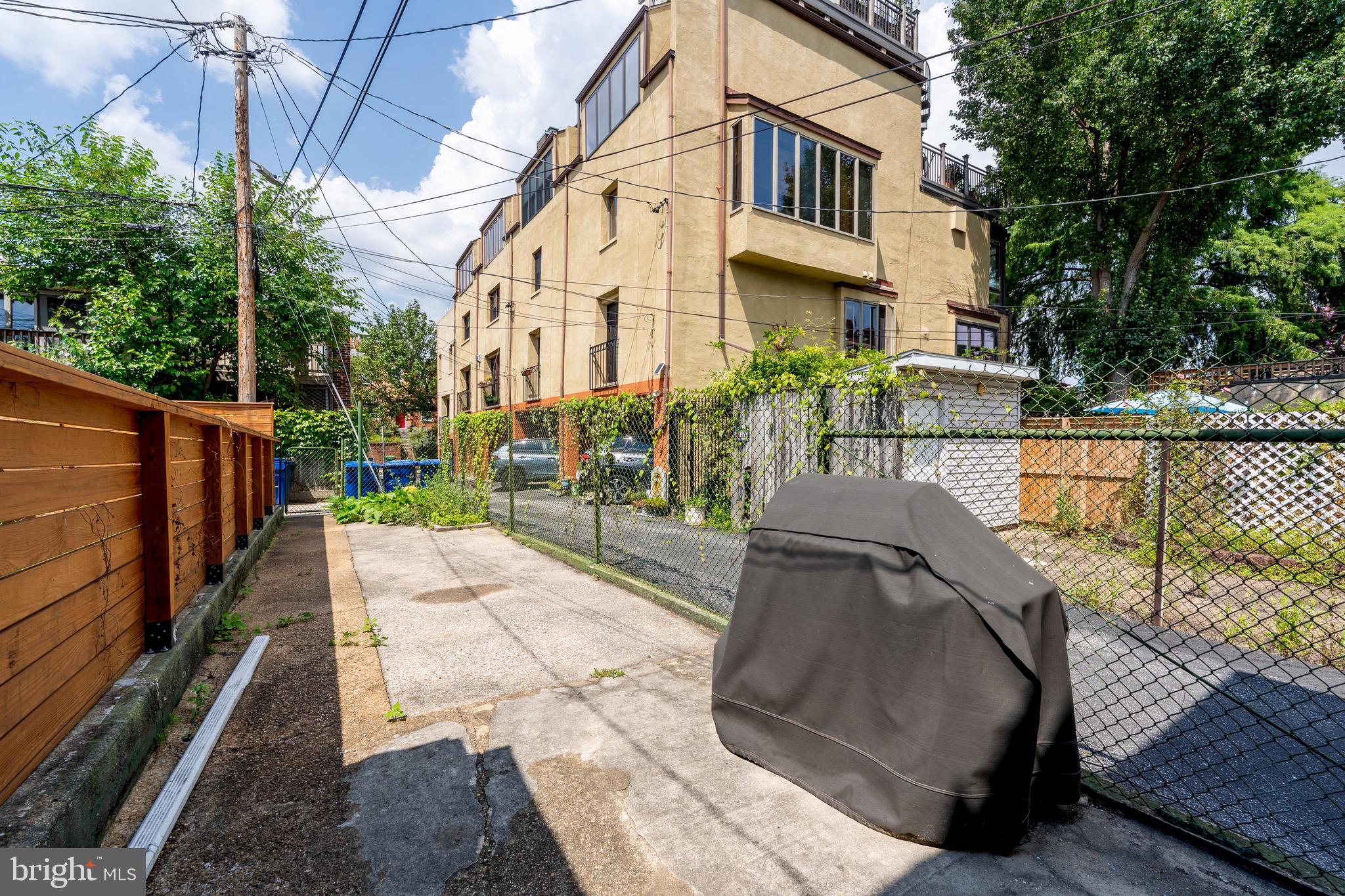 FEDERAL HILL HISTORIC DISTRICT - Residential Lease