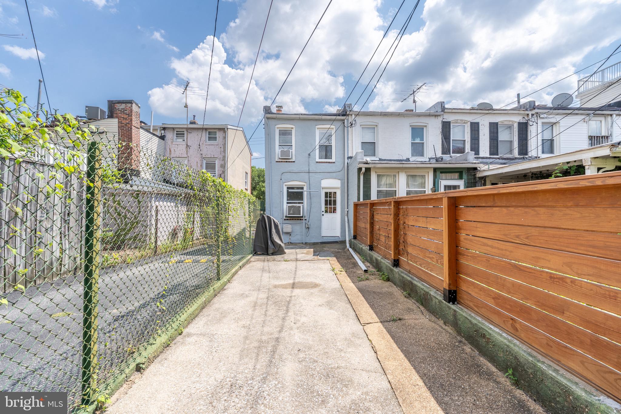 FEDERAL HILL HISTORIC DISTRICT - Residential Lease