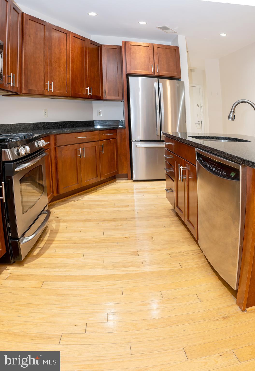 1800 WILSON - Residential Lease