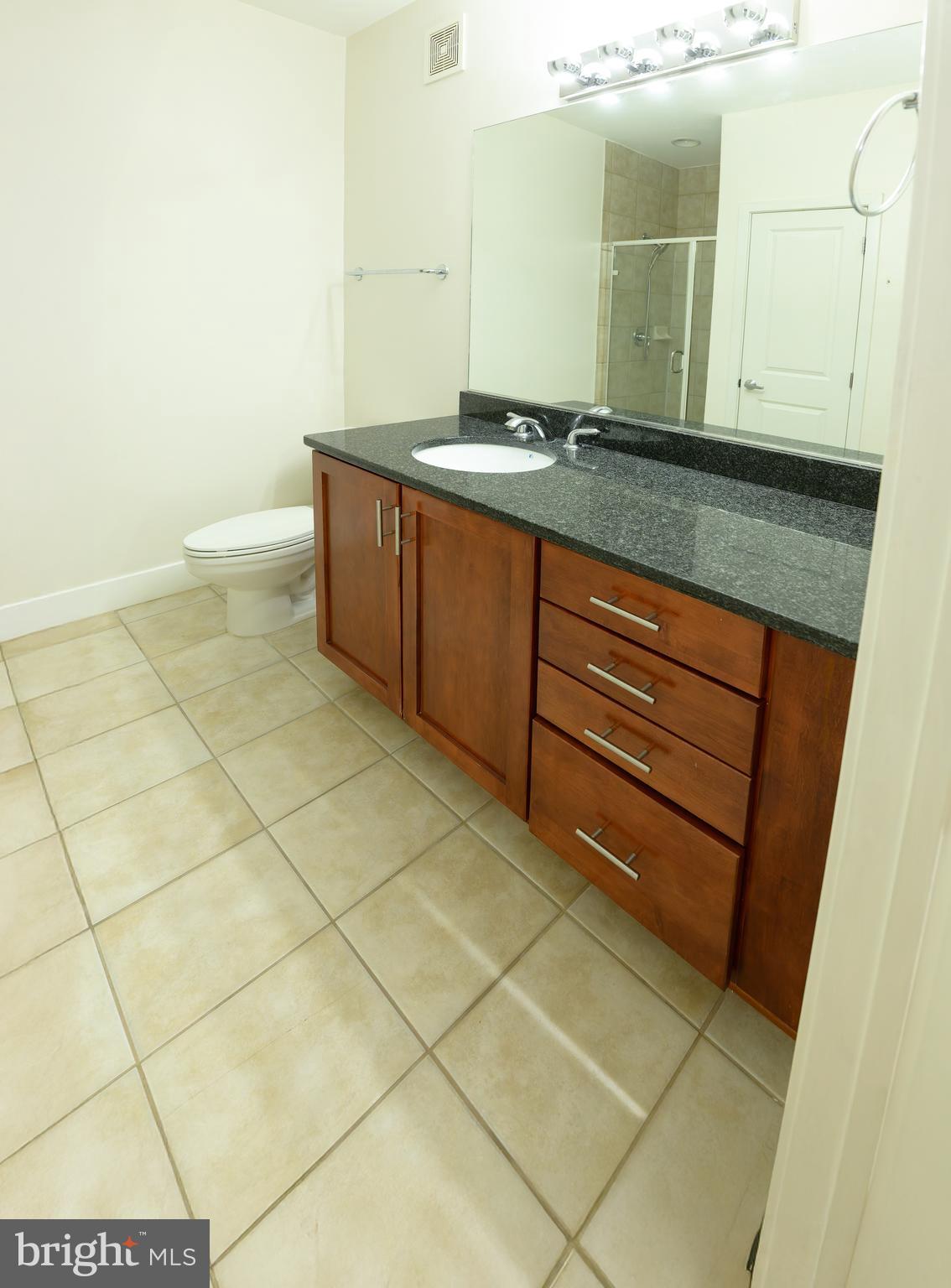 1800 WILSON - Residential Lease