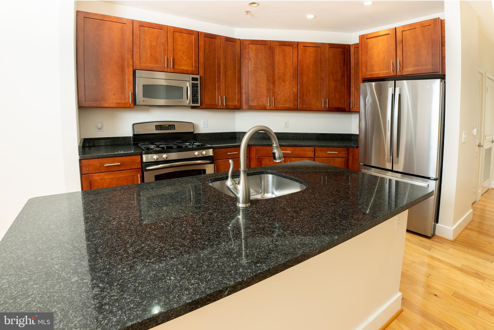 1800 WILSON - Residential Lease