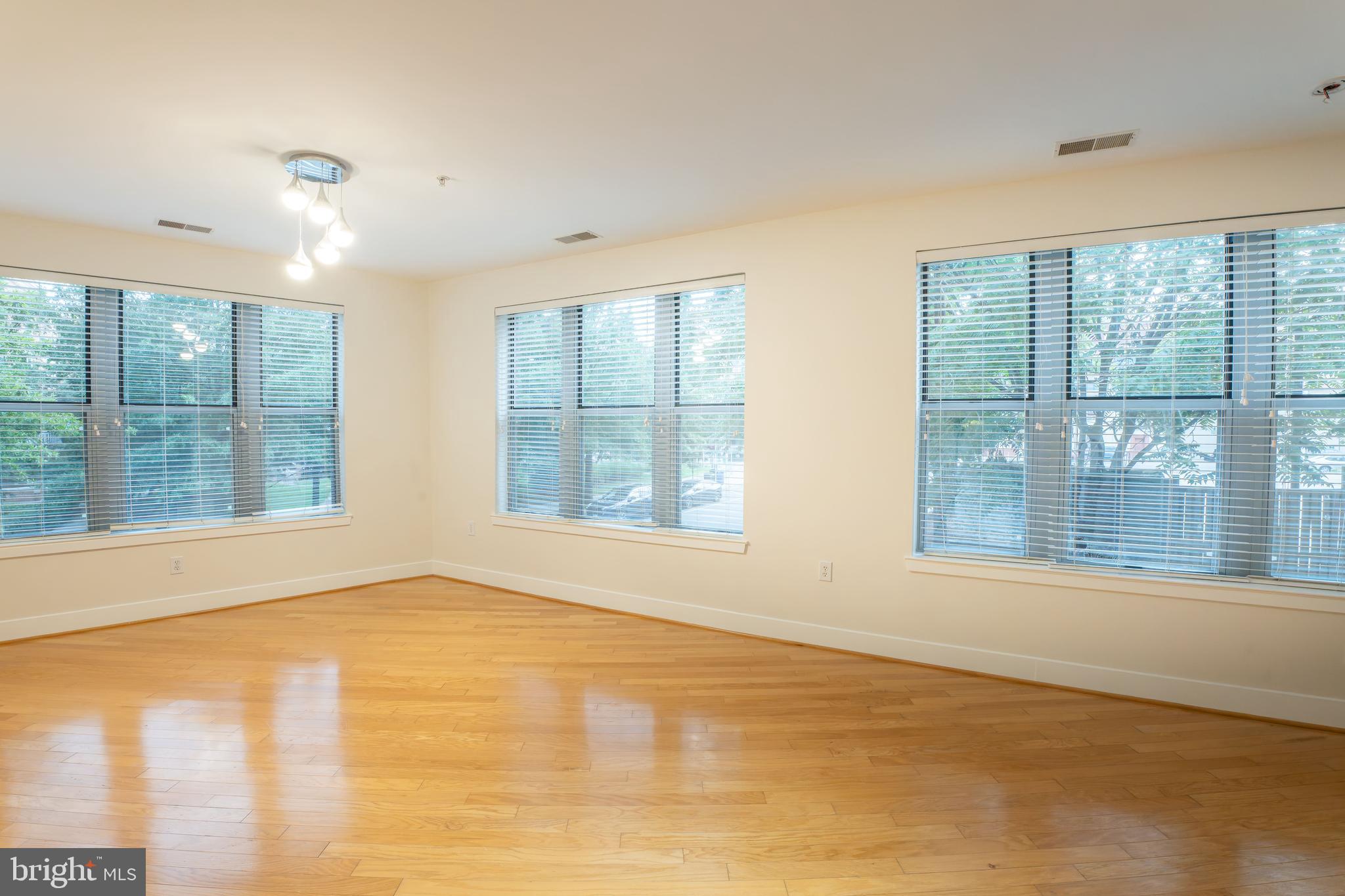 1800 WILSON - Residential Lease