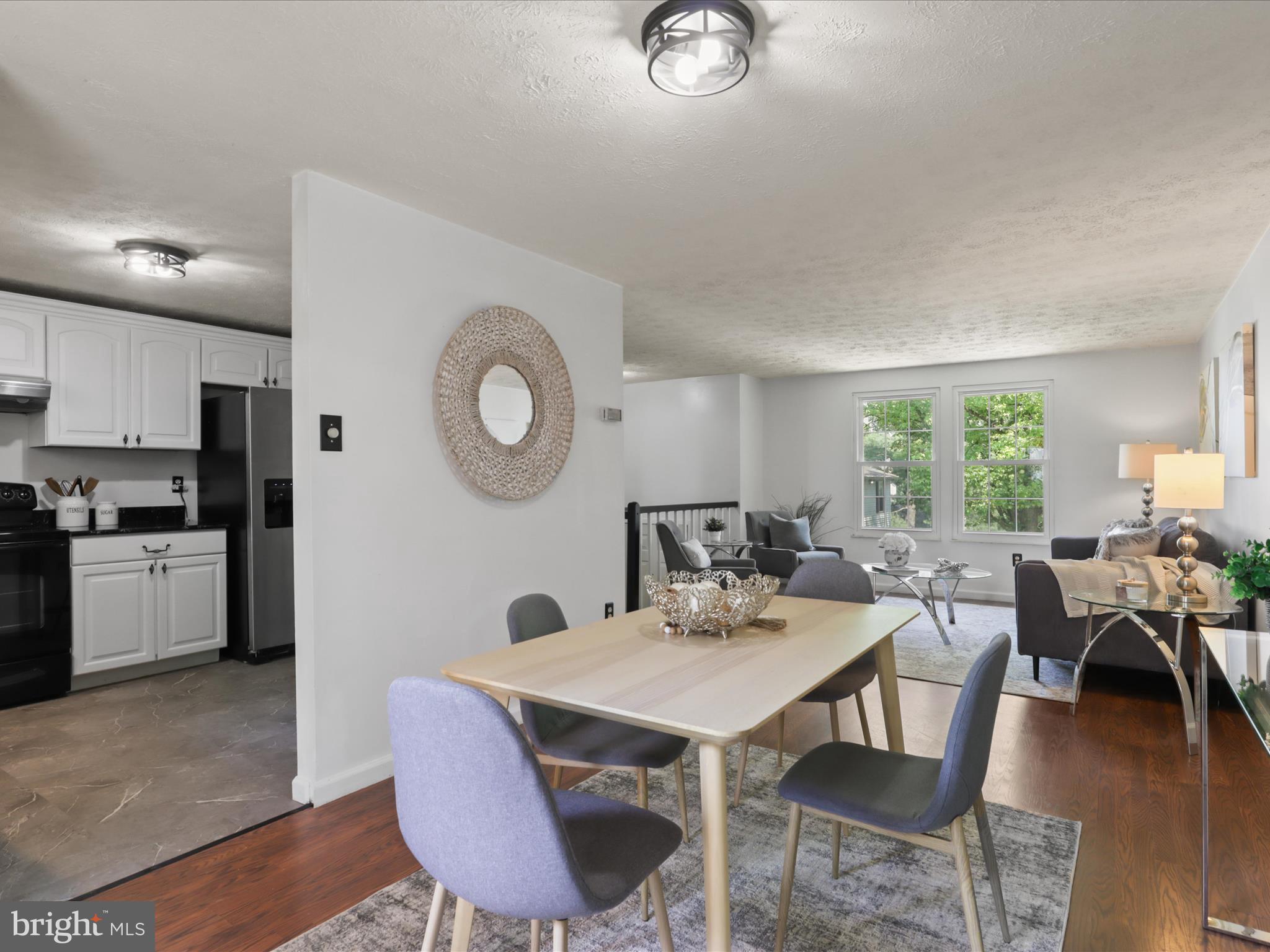 8661 COOPERHAWK COURT