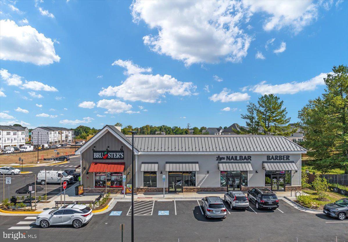 VILLAGES AT HAYMARKET - Residential Lease