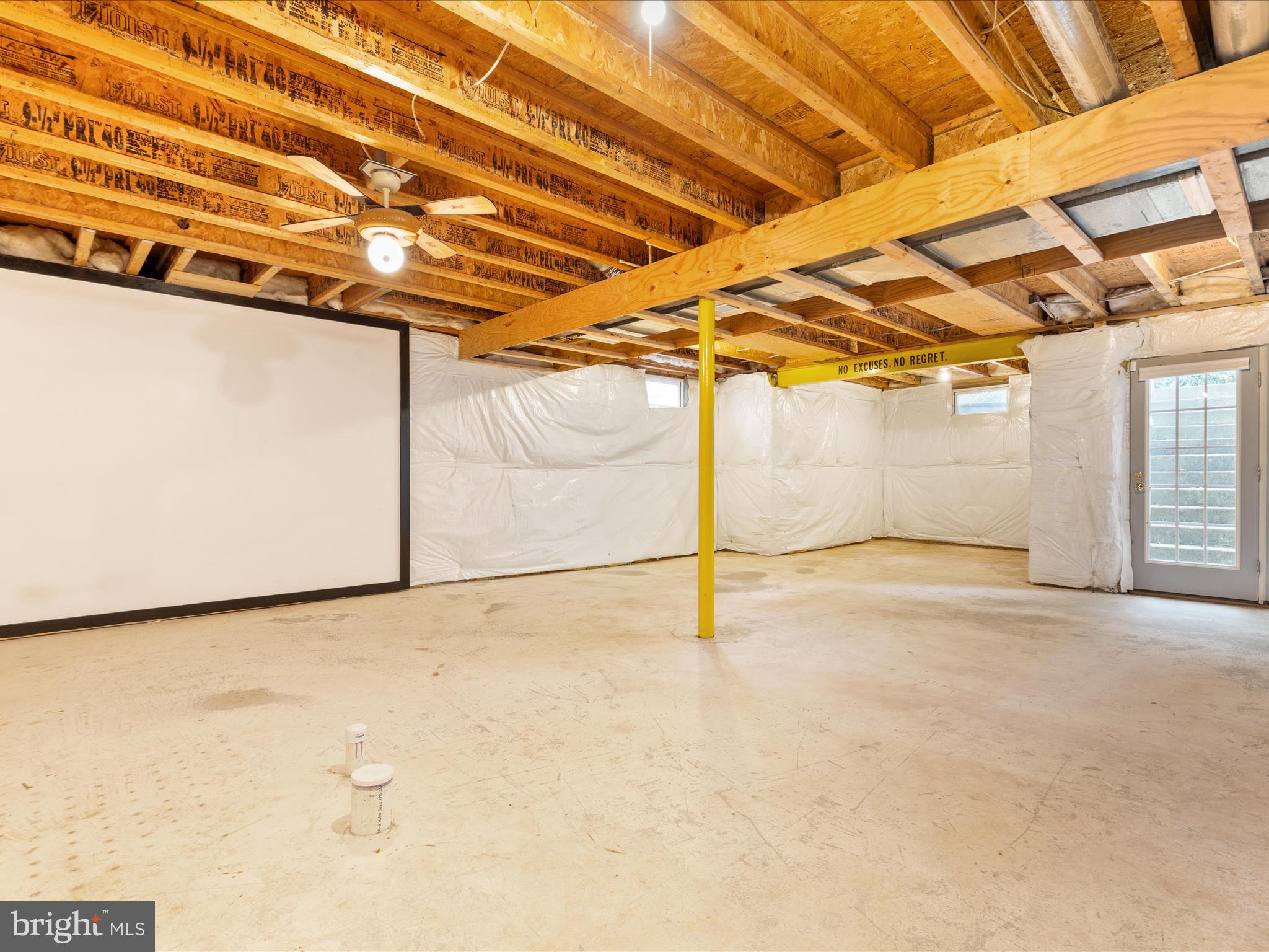 VILLAGES AT HAYMARKET - Residential Lease