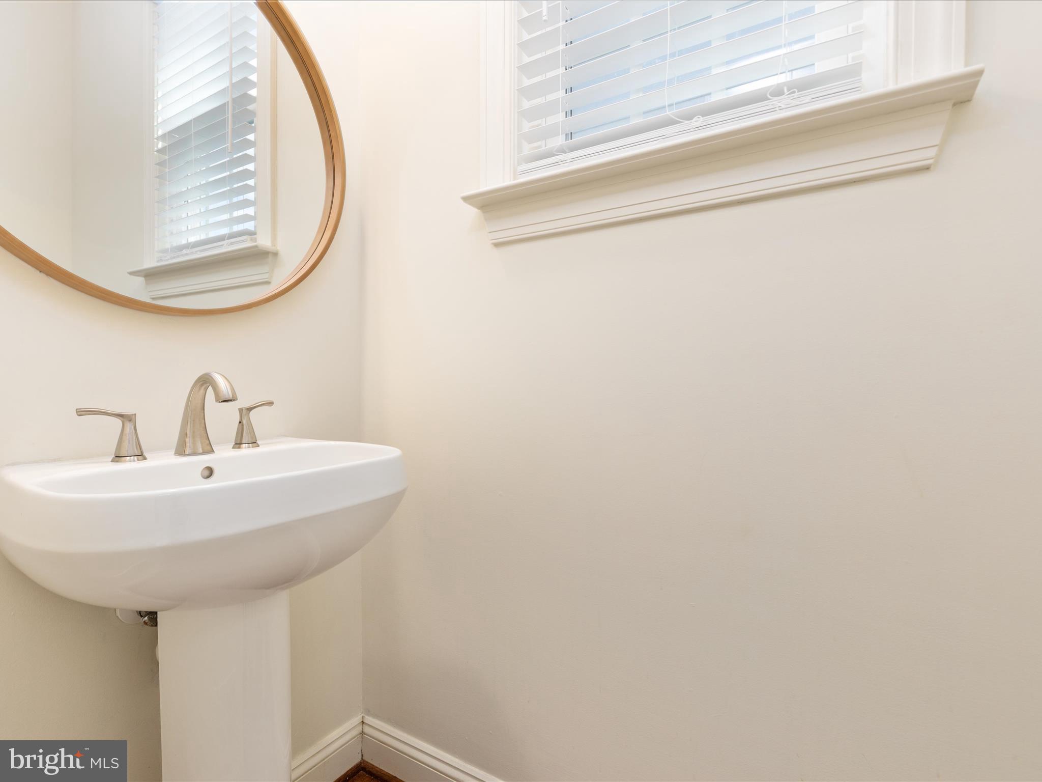 VILLAGES AT HAYMARKET - Residential Lease