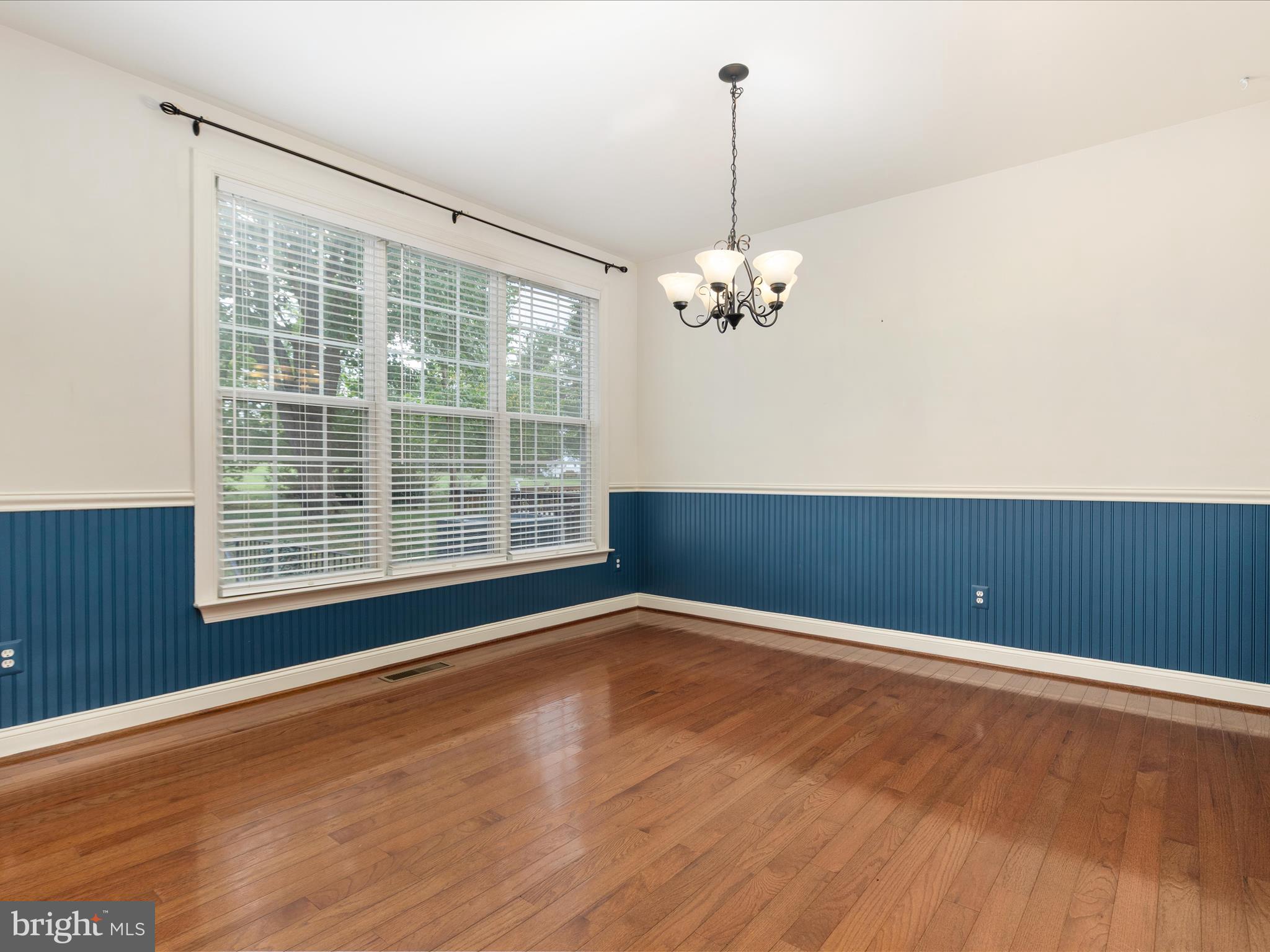 VILLAGES AT HAYMARKET - Residential Lease