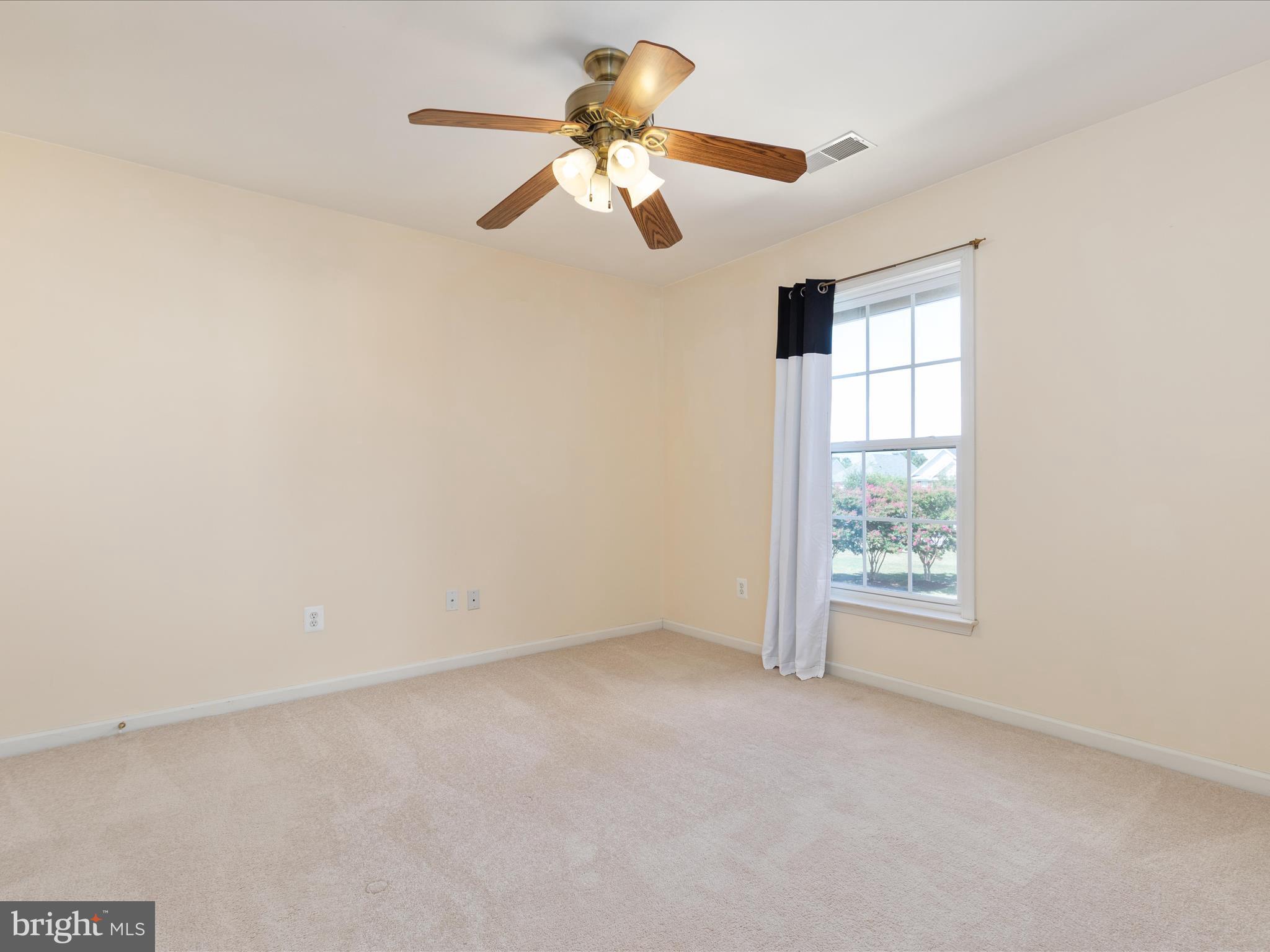 VILLAGES AT HAYMARKET - Residential Lease