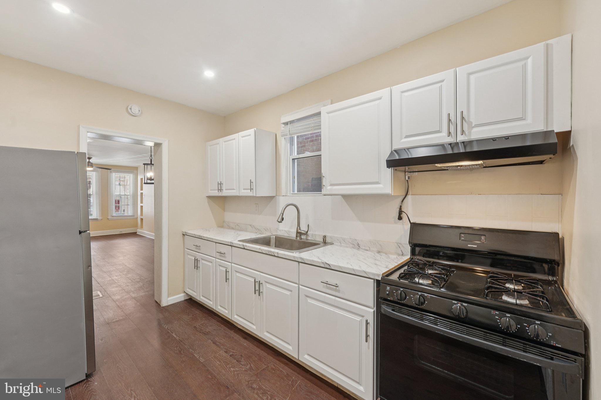 NORRISTOWN - Residential