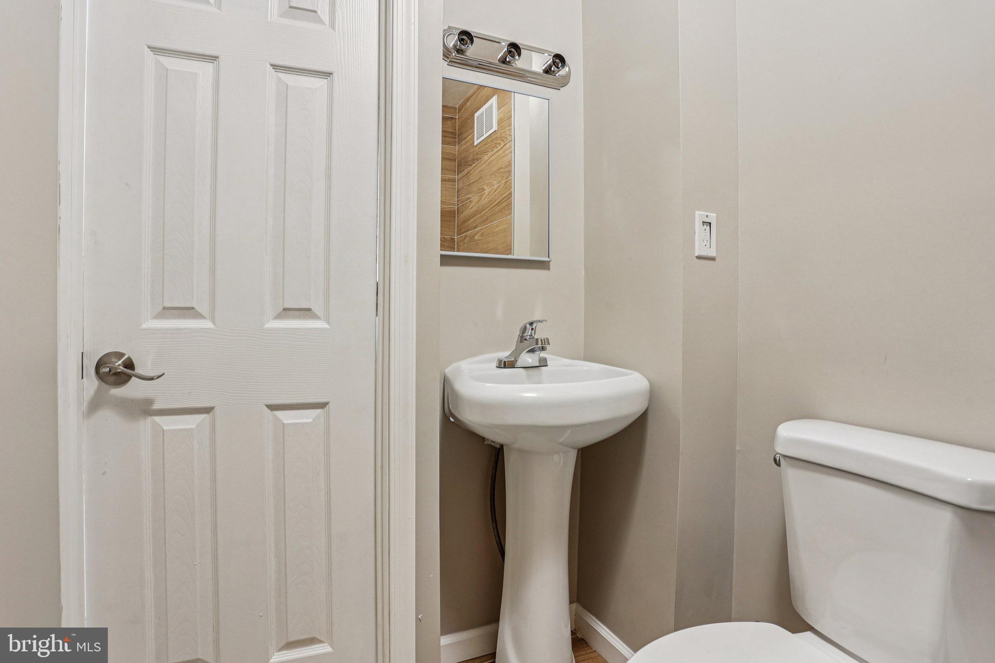 NORRISTOWN - Residential