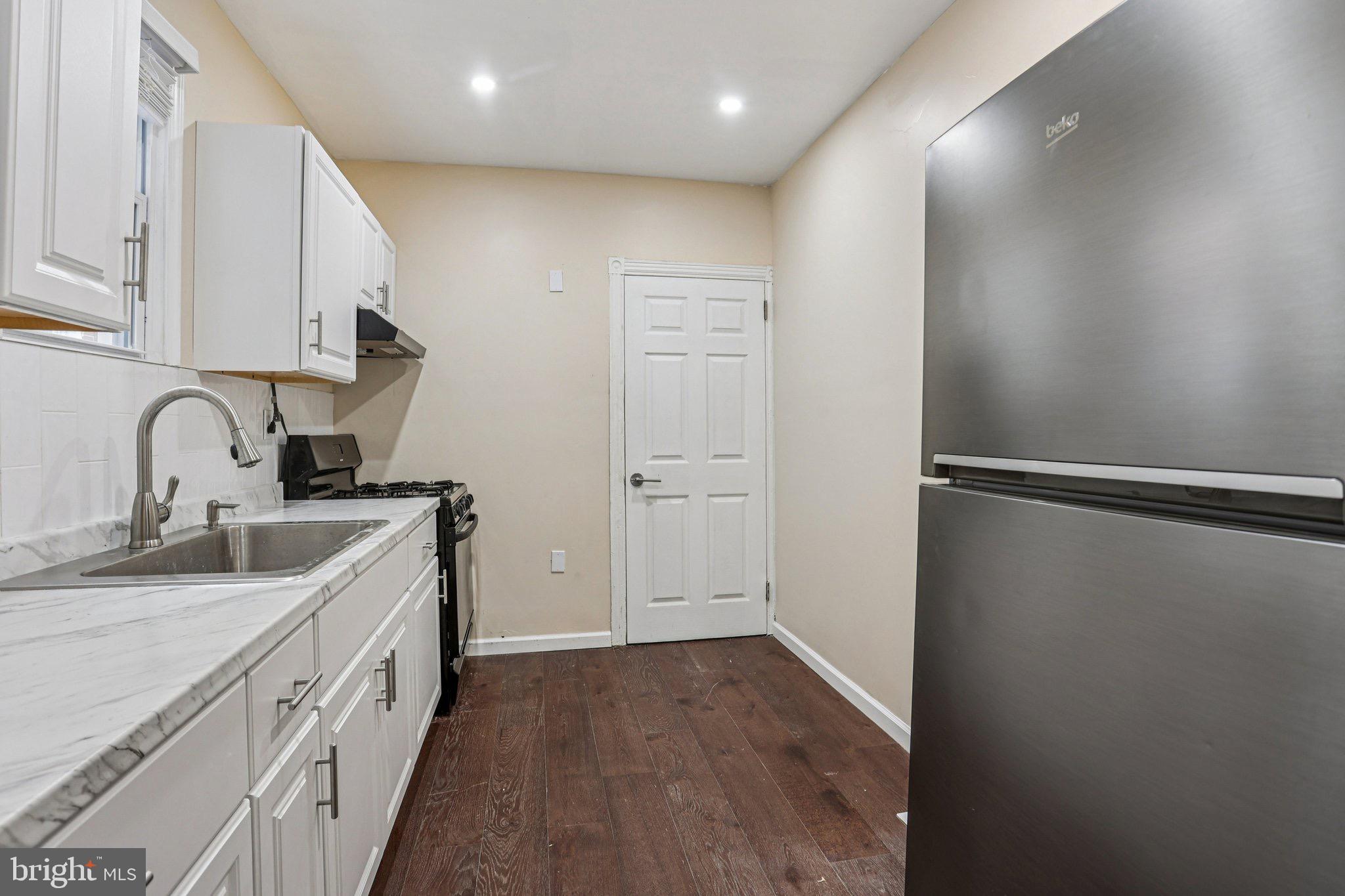 NORRISTOWN - Residential