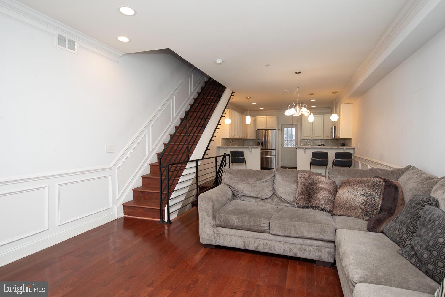 PASSYUNK SQUARE - Residential