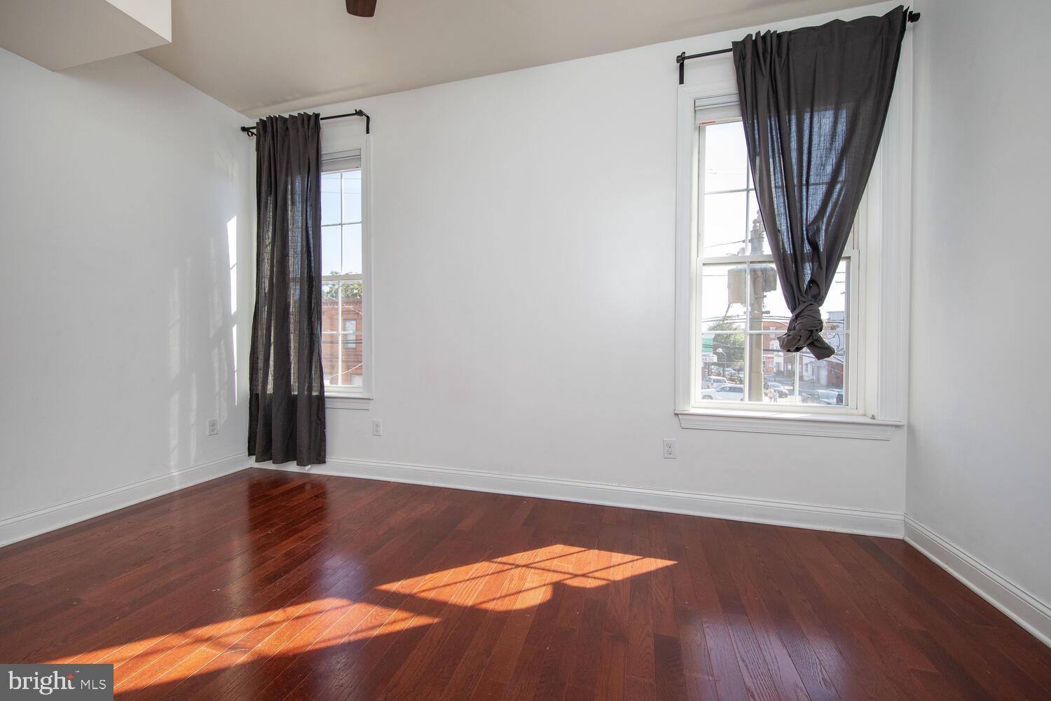 PASSYUNK SQUARE - Residential