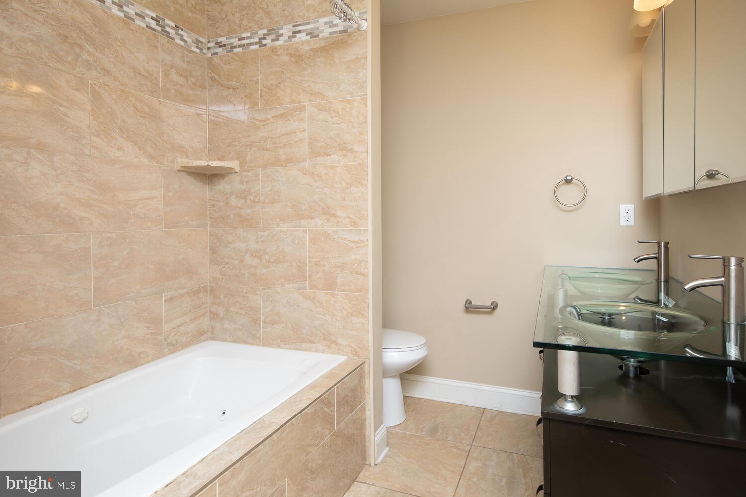 PASSYUNK SQUARE - Residential