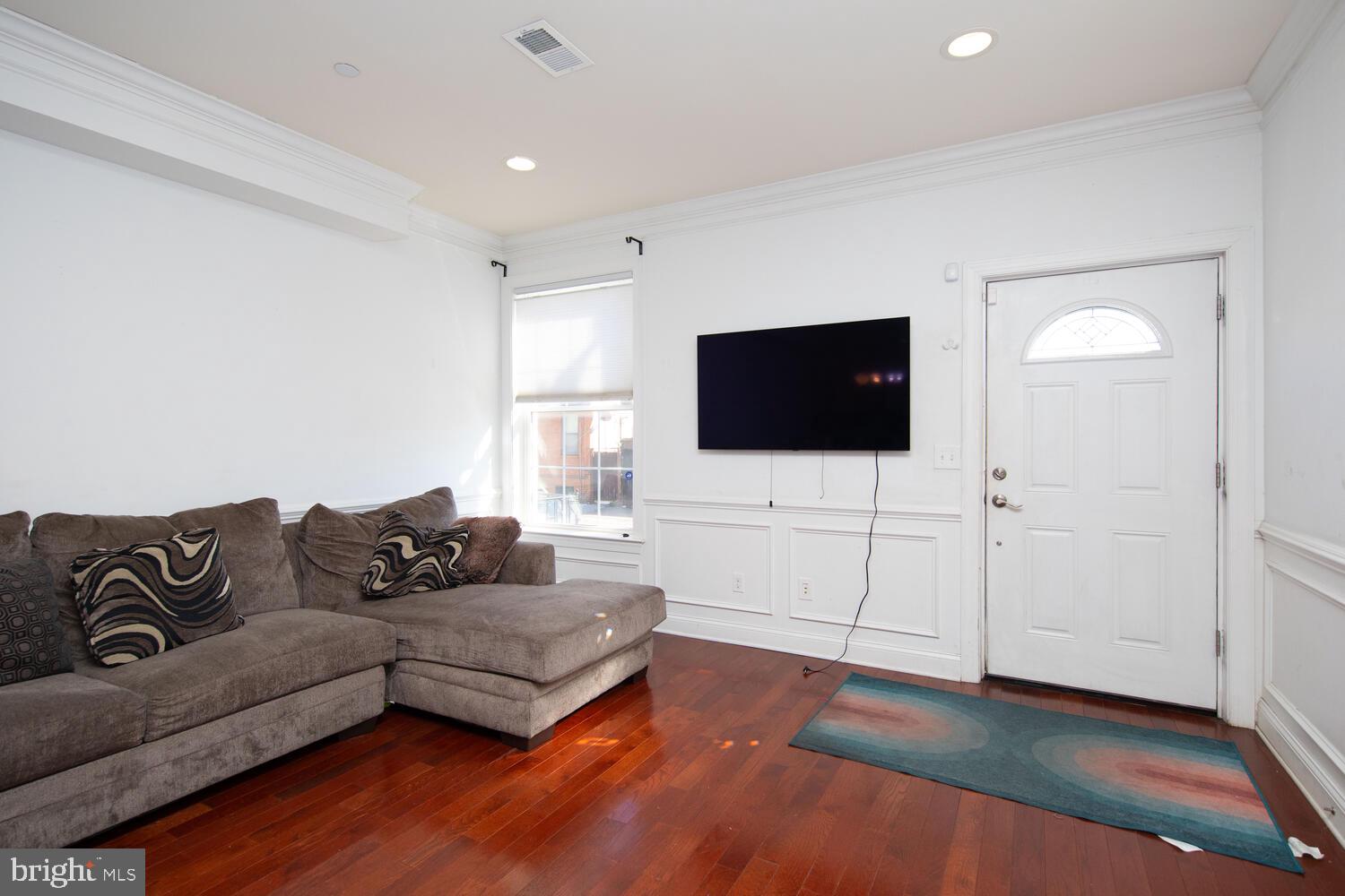 PASSYUNK SQUARE - Residential
