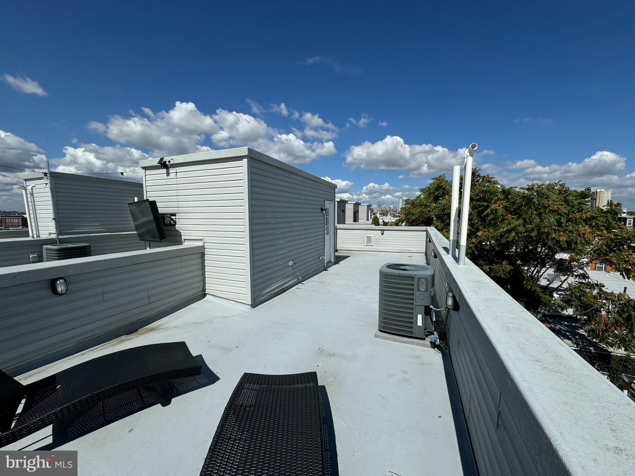 PASSYUNK SQUARE - Residential