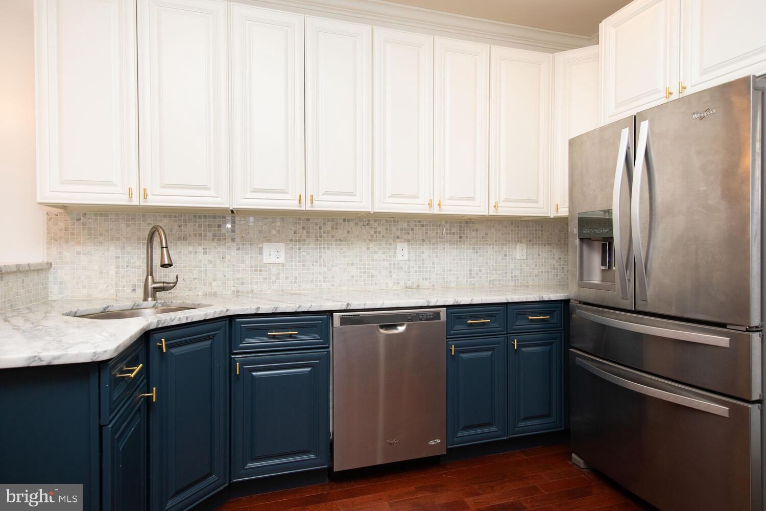 PASSYUNK SQUARE - Residential