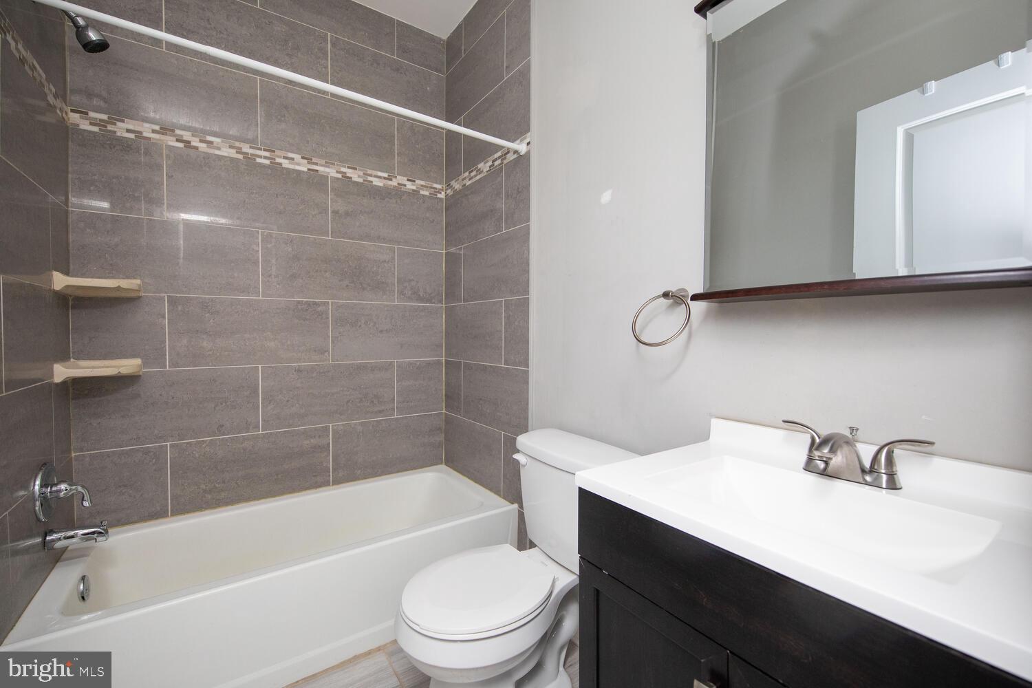 PASSYUNK SQUARE - Residential