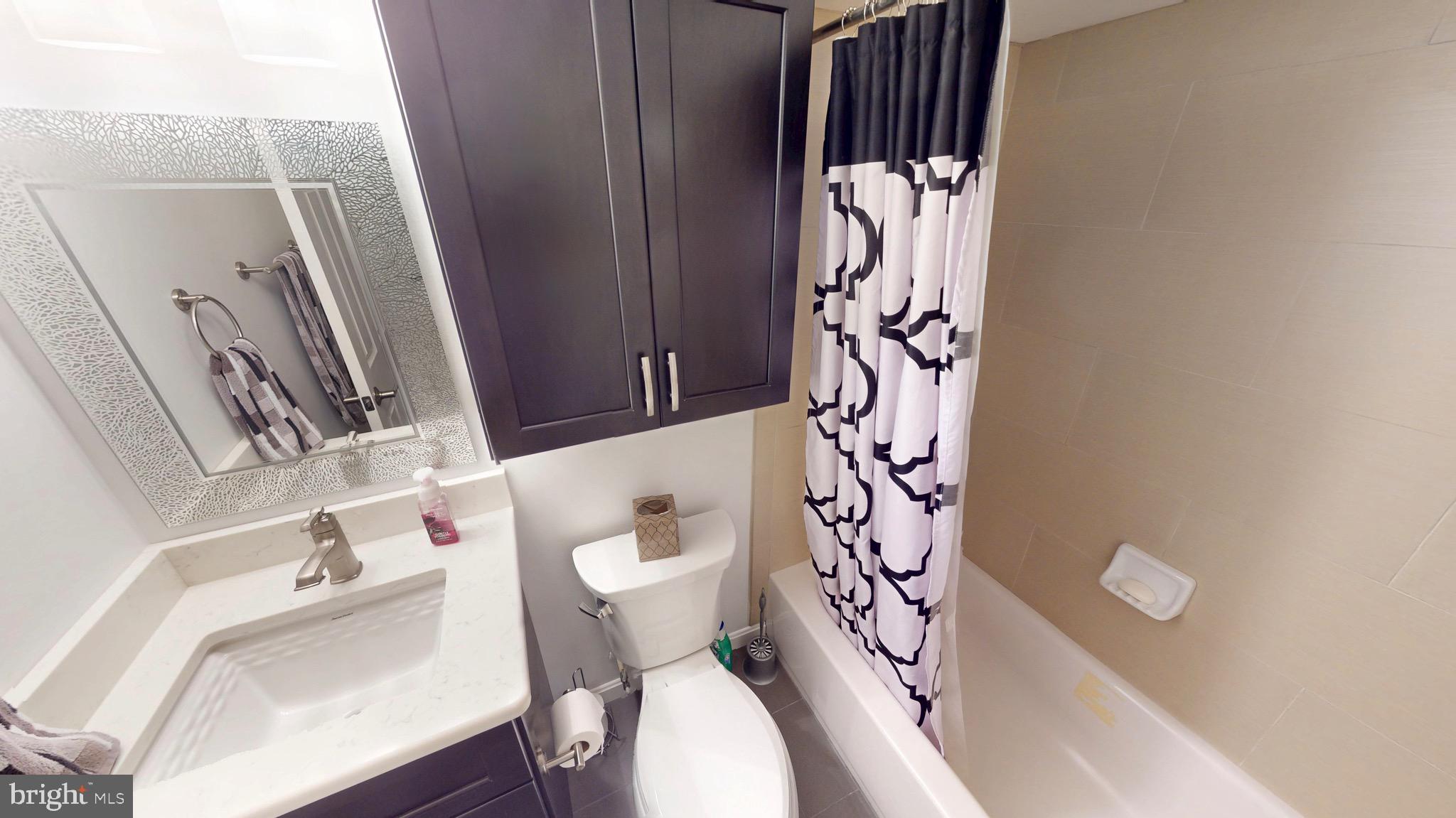 LITTLE ITALY - Residential