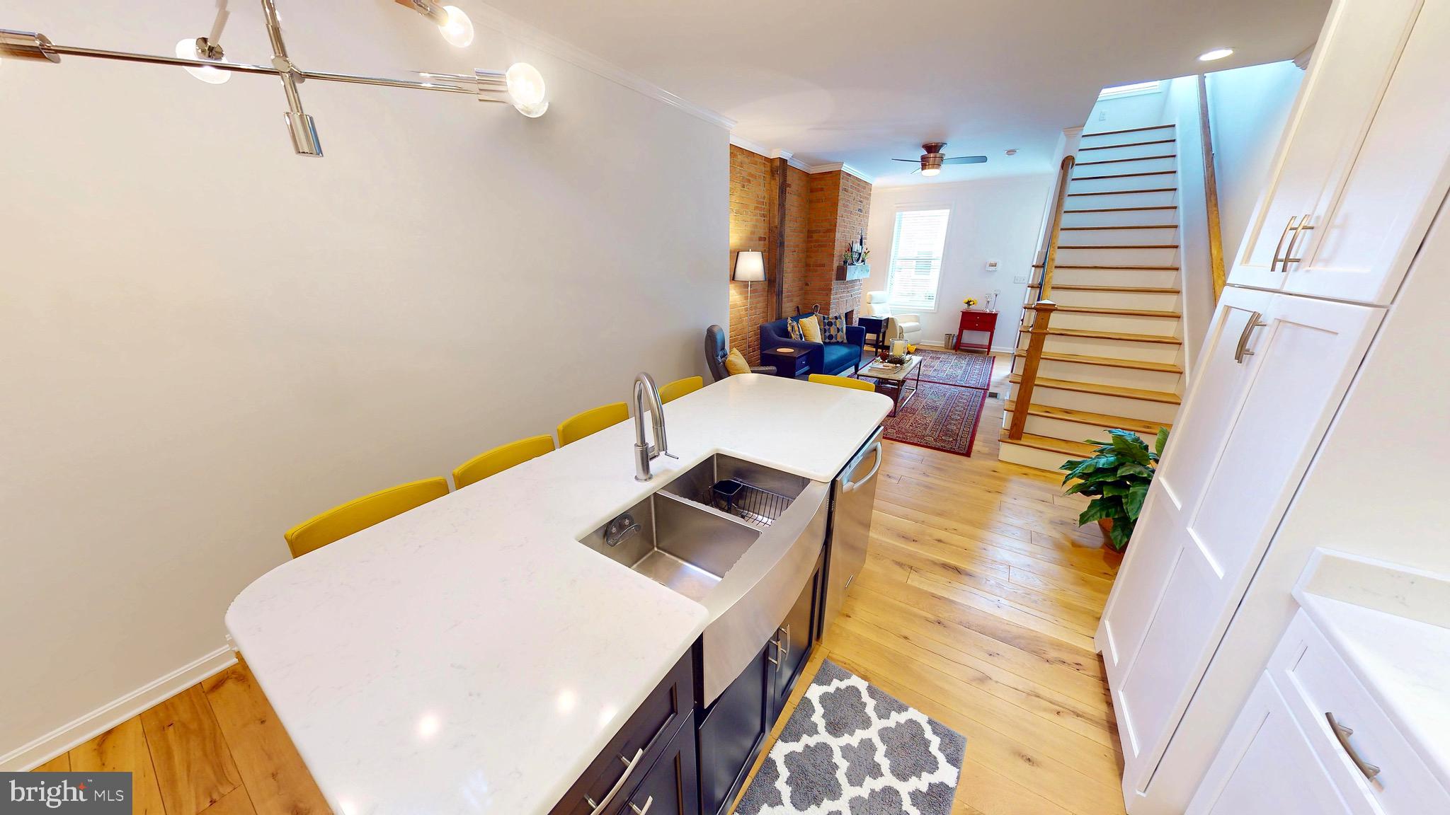 LITTLE ITALY - Residential