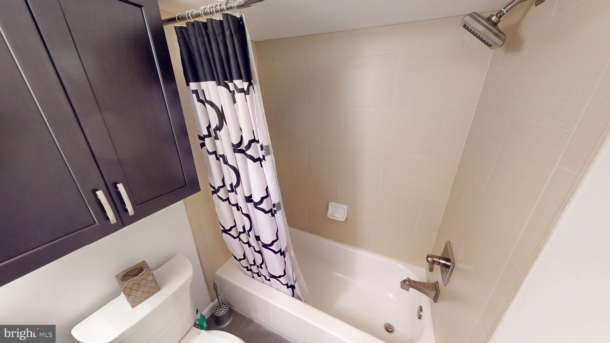 LITTLE ITALY - Residential