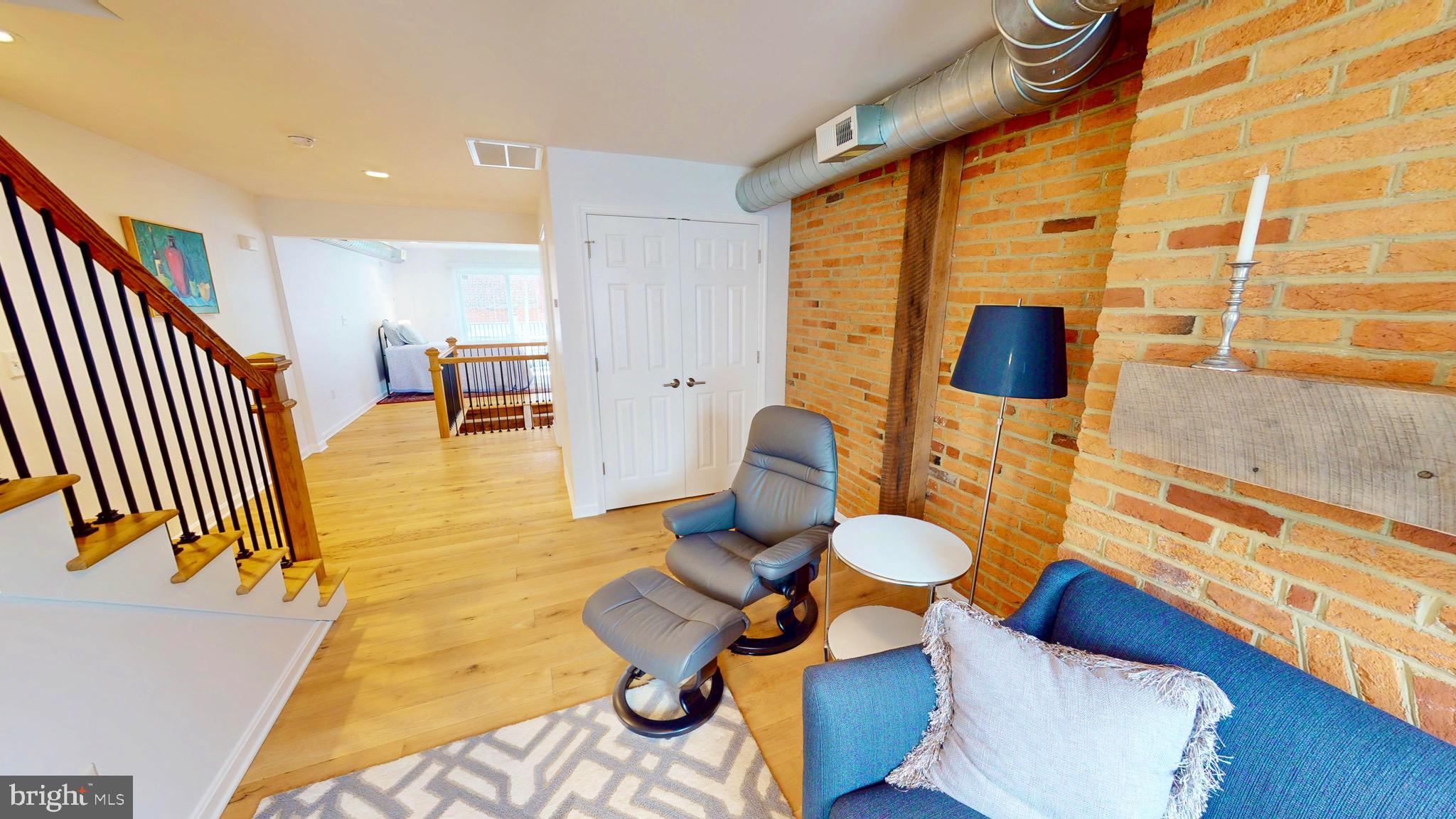 LITTLE ITALY - Residential