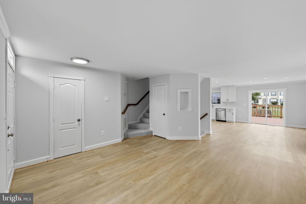 Photo of 13000 Tory Loop, WOODBRIDGE, VA 22192 (MLS # VAPW2105284)