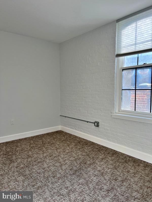DOWNTOWN YORK - Residential Lease