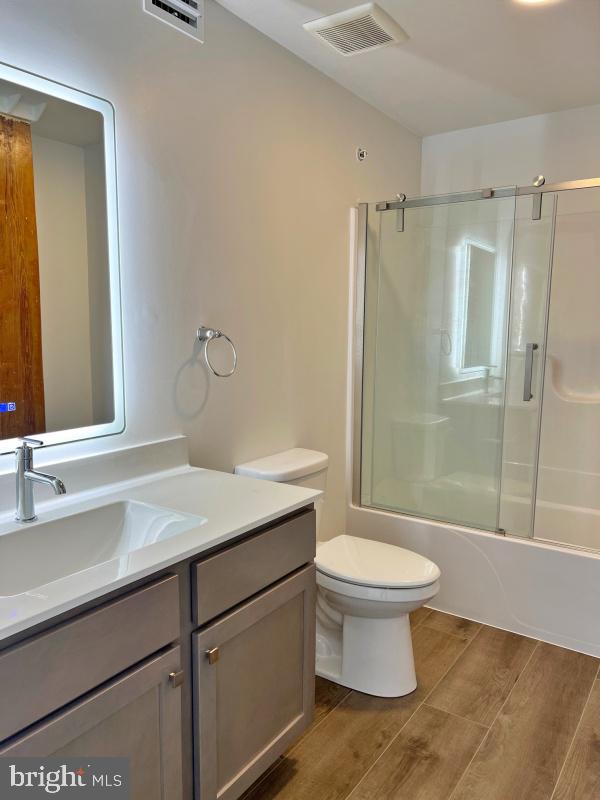 DOWNTOWN YORK - Residential Lease