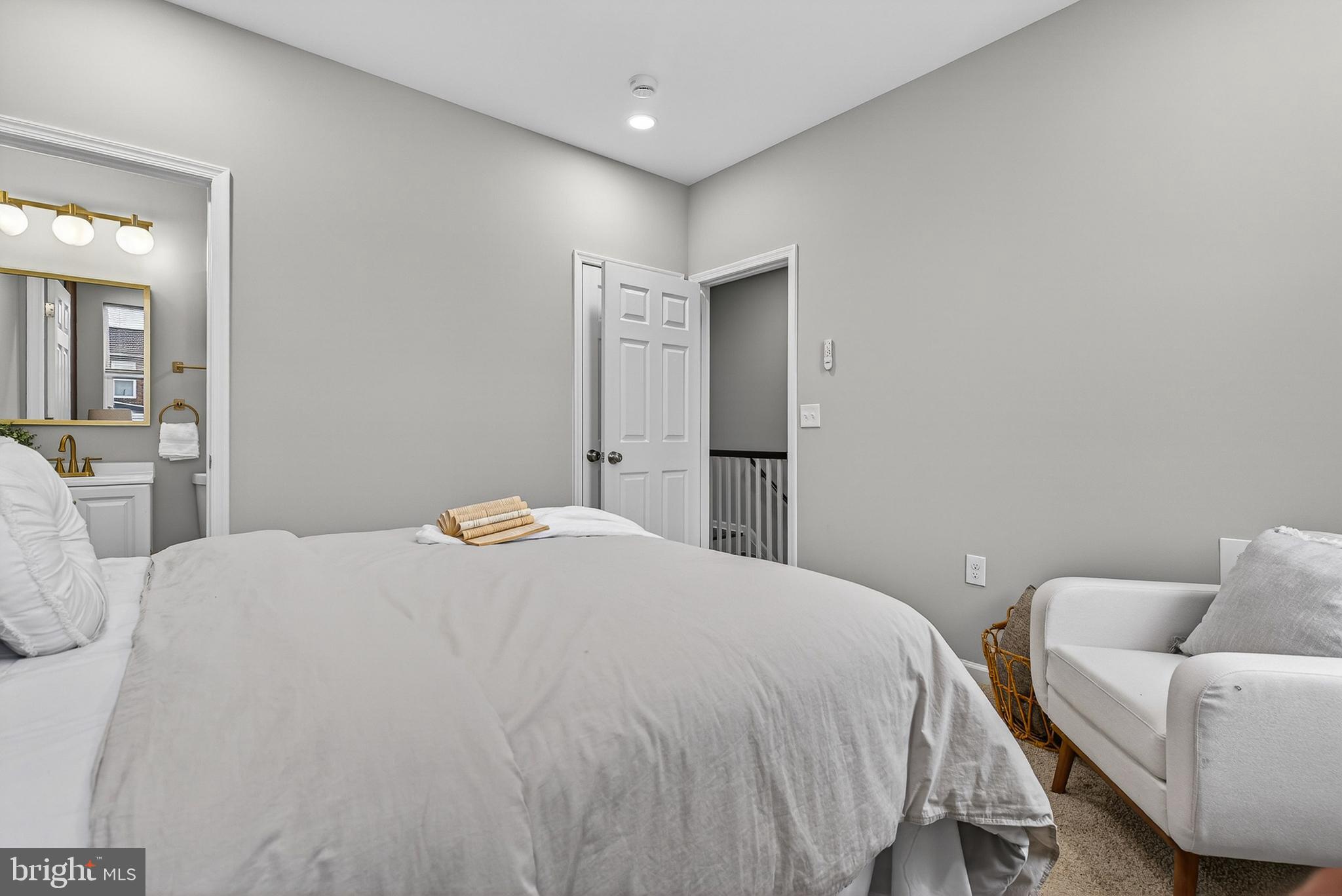 ROSEMONT - Residential