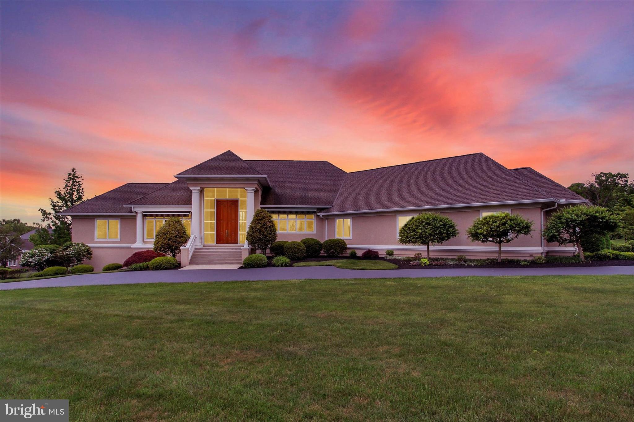 THORNHILL - Residential