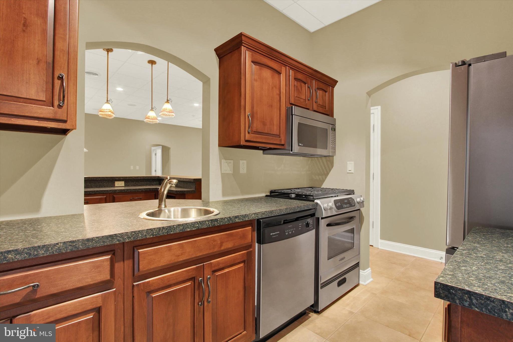 THORNHILL - Residential