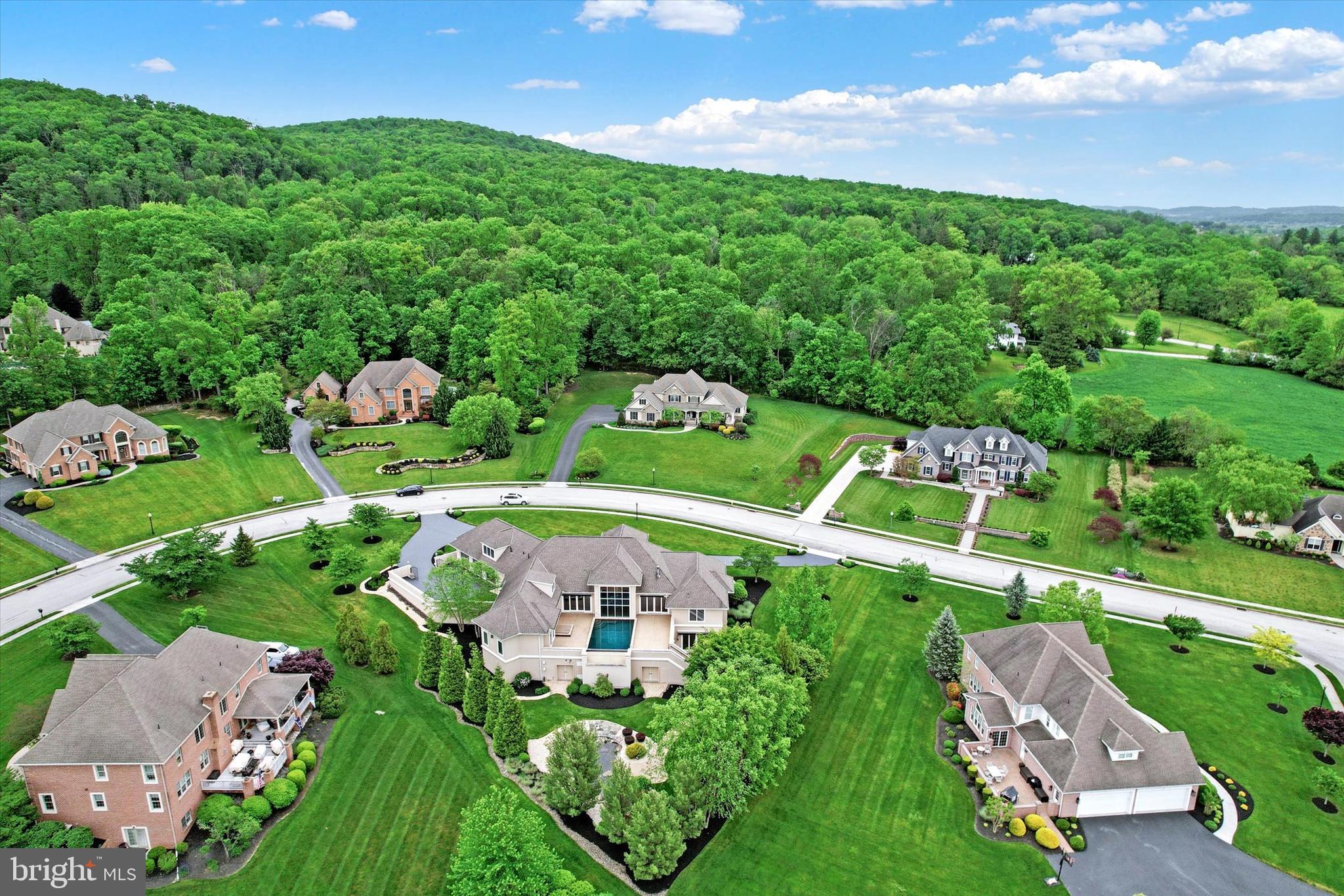 THORNHILL - Residential