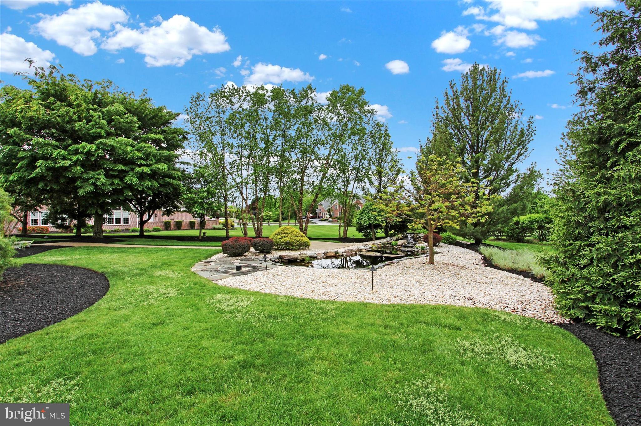 THORNHILL - Residential