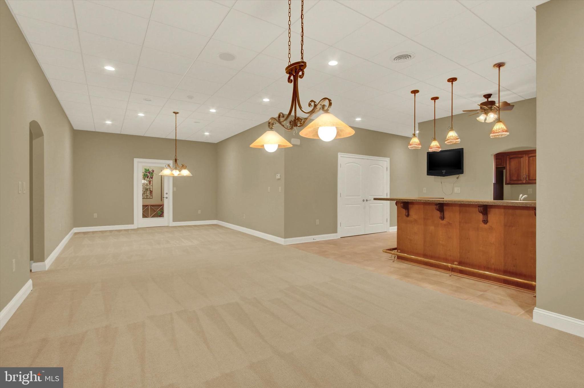 THORNHILL - Residential