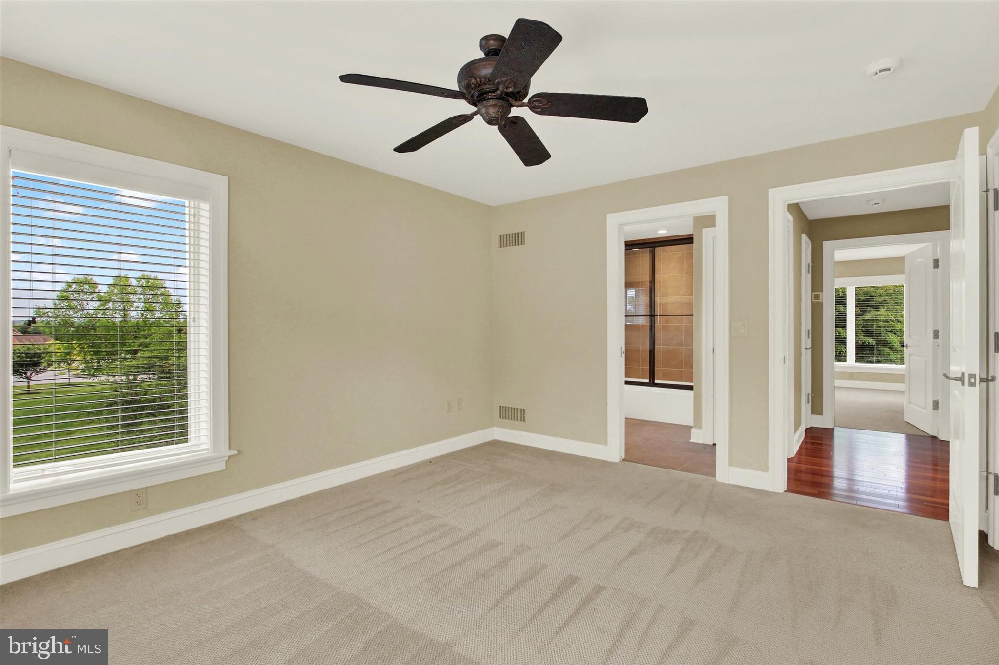 THORNHILL - Residential