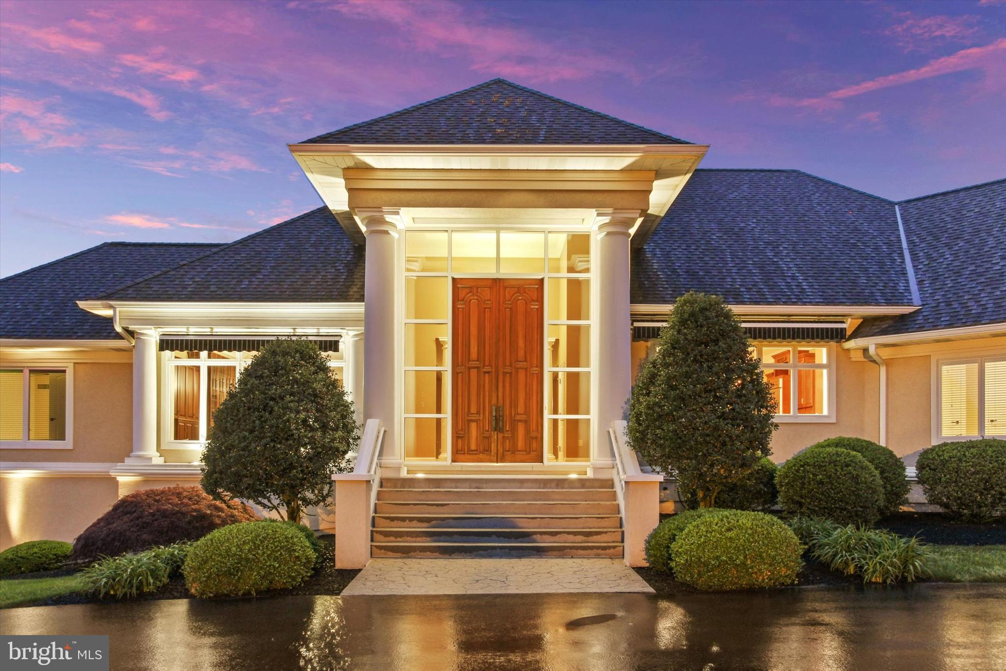 THORNHILL - Residential