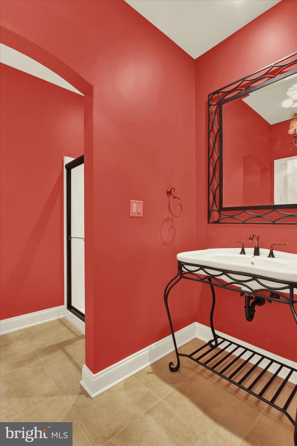 THORNHILL - Residential