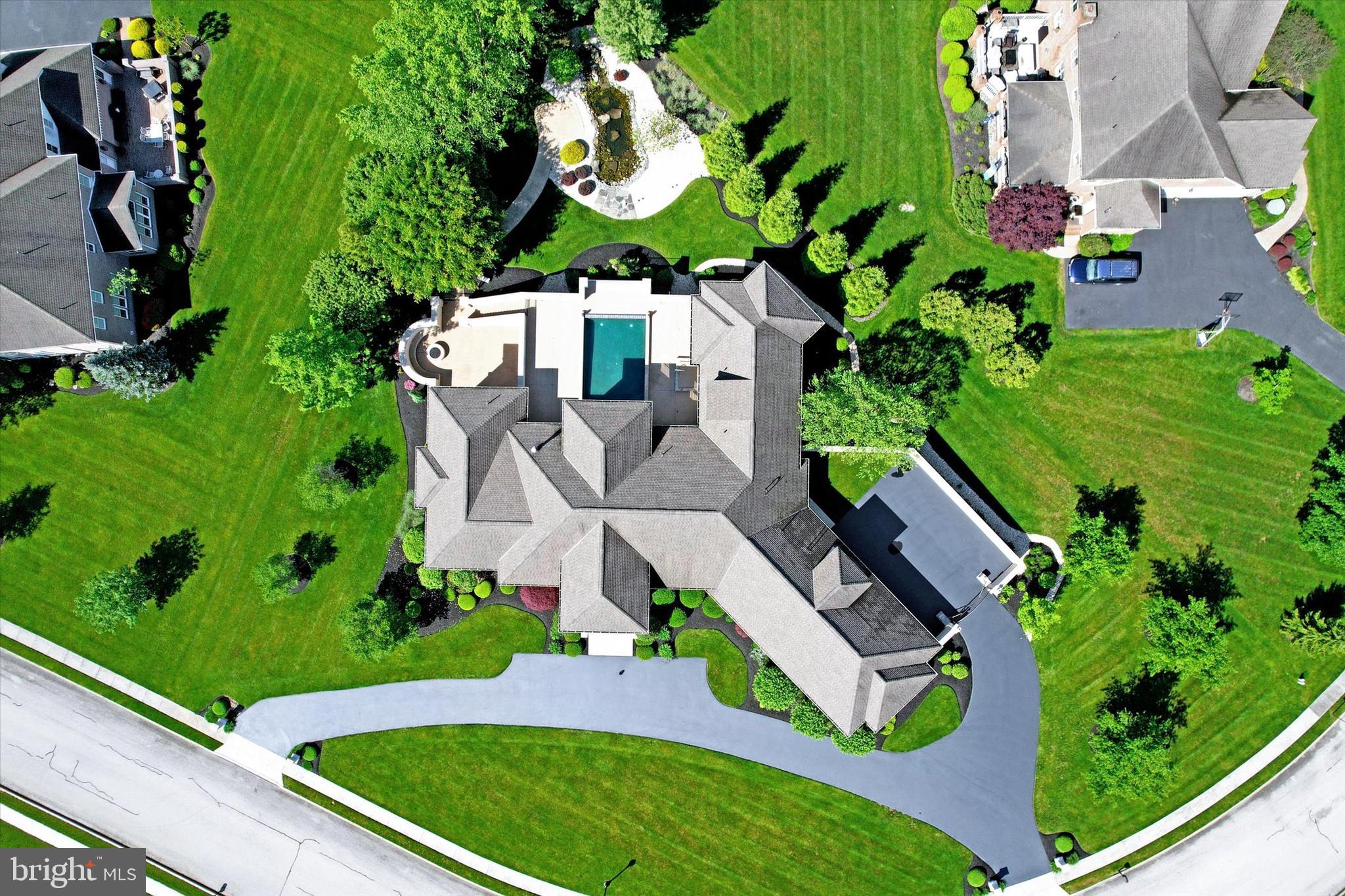 THORNHILL - Residential