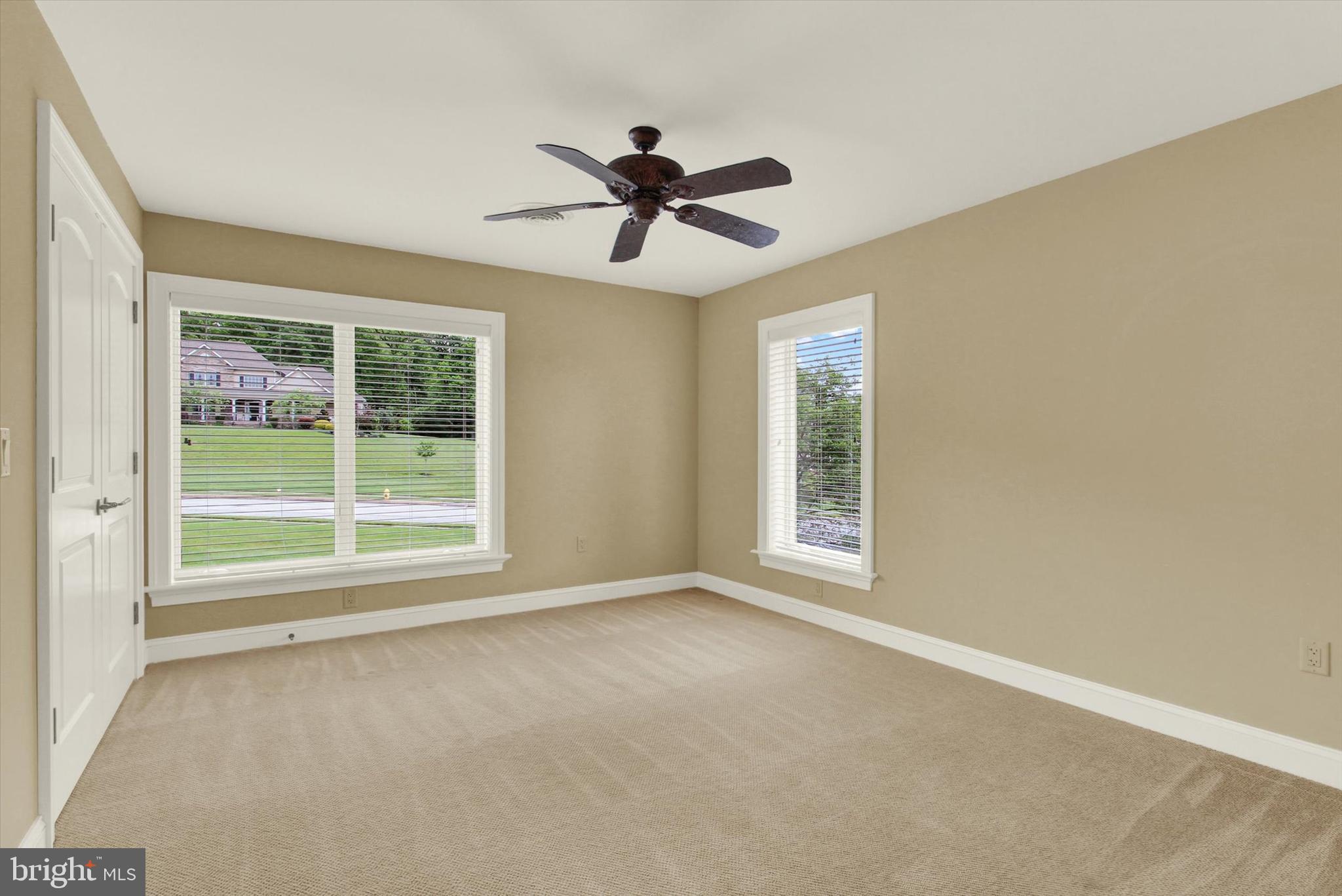 THORNHILL - Residential