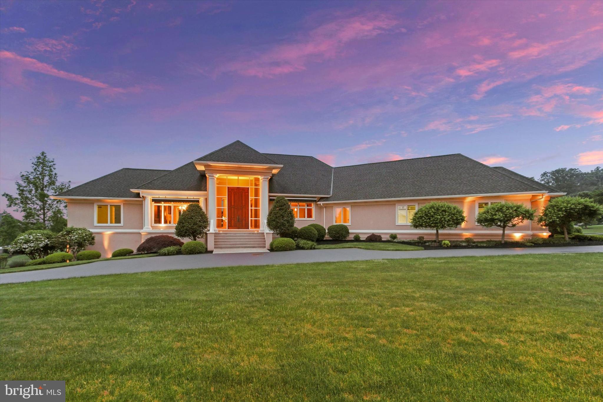 THORNHILL - Residential