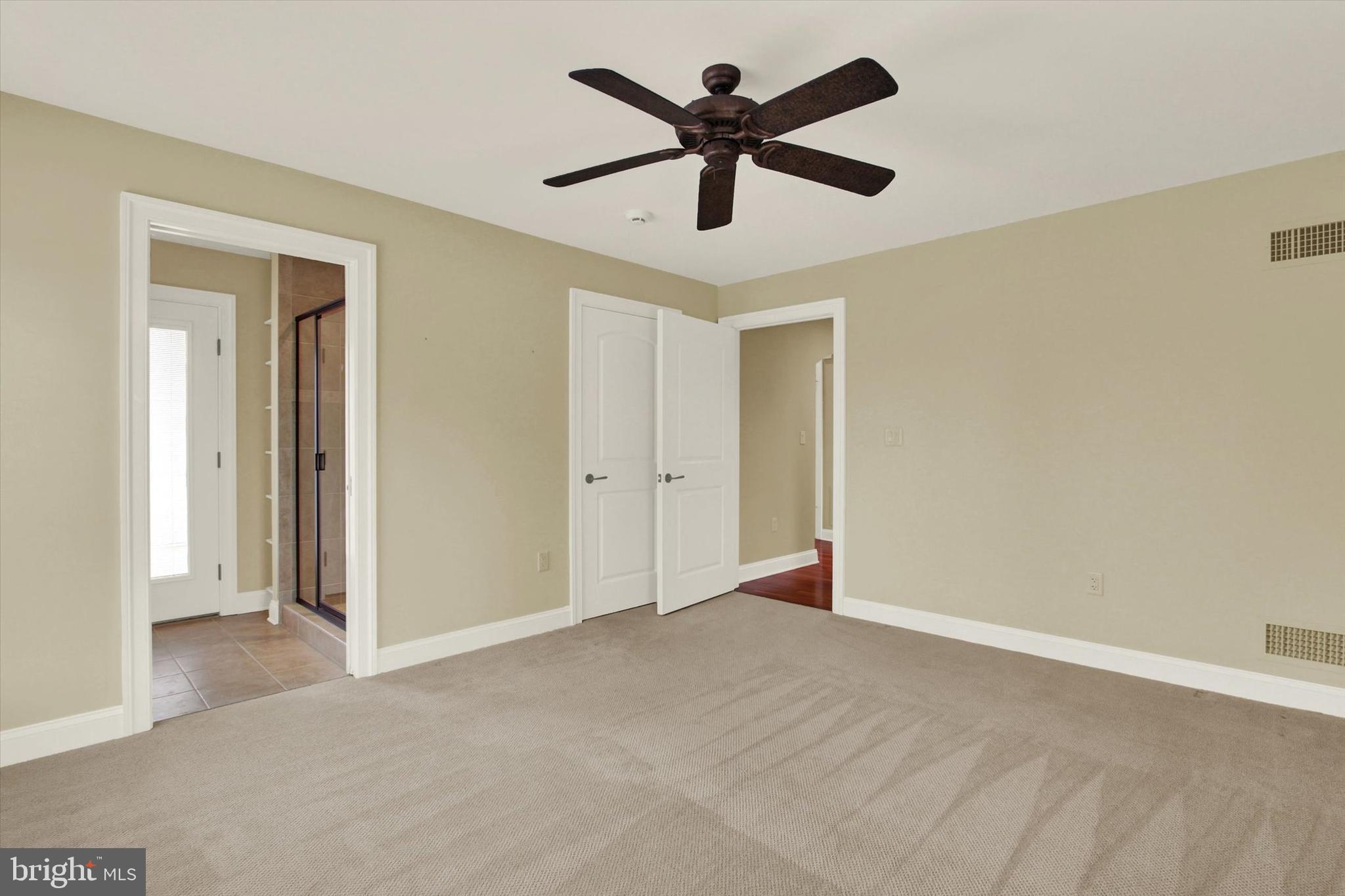 THORNHILL - Residential