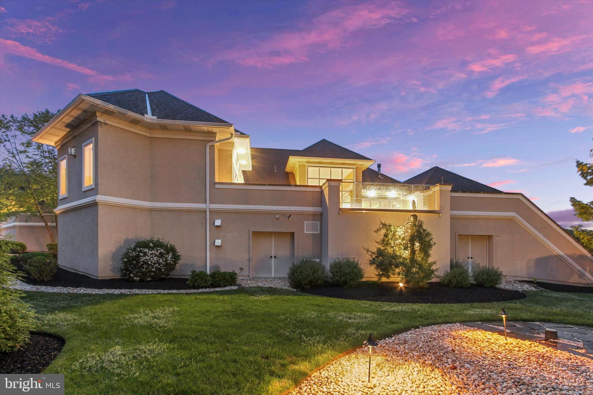 THORNHILL - Residential